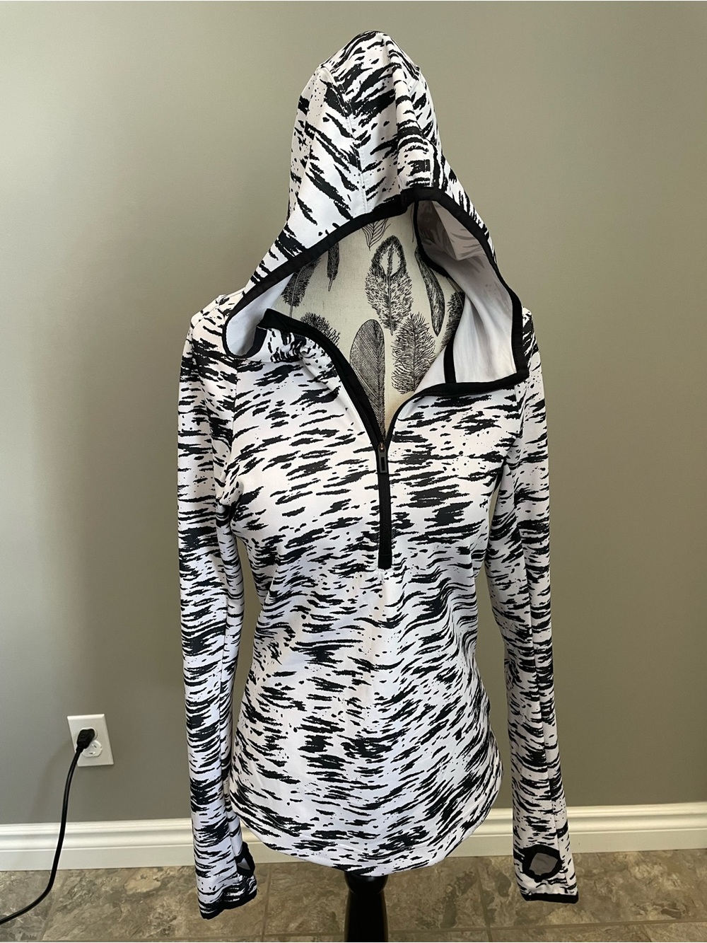 ADIDAS - Climalite - Black and White Patterned Half-Zip Hoodie